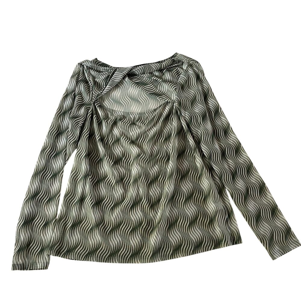 Green Stripe Long Sleeve Mesh Neck Cutout Top Plus Sz 2X